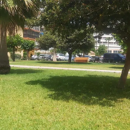 Del Parque Flats Playamar Apartment *