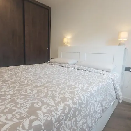 Del Parque Flats Playamar Apartment